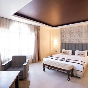 Lavie And 3* Kathmandu